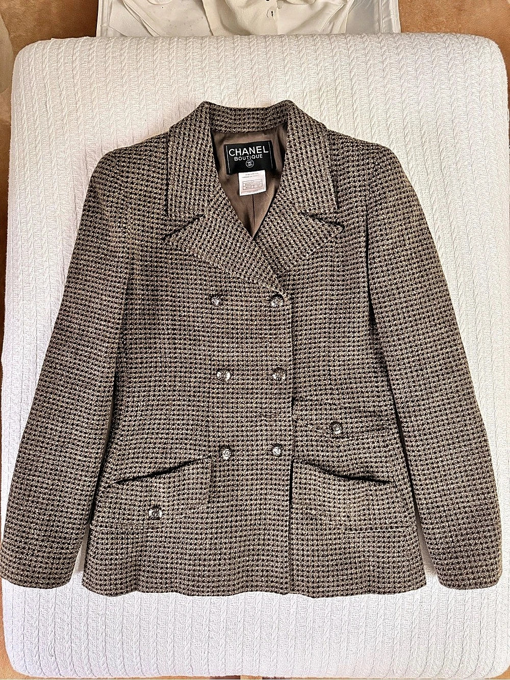 Chanel 1997 Autumn Vintage Houndstooth Tweed Double-Breasted Jacket